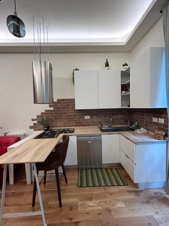 Gam Gam Isola Room Rent Milan Exterior photo